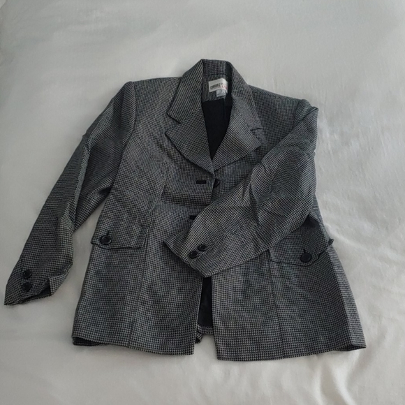 2 pieces kit. Classy - Picture 2 of 2